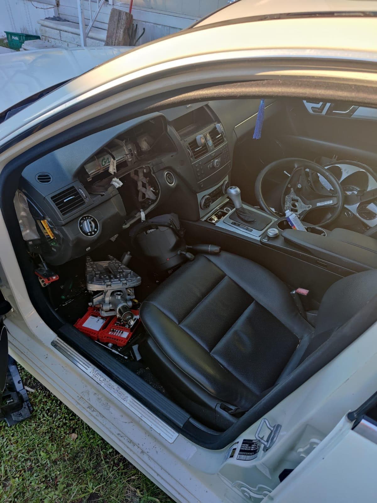 Nova Locksmith's Comprehensive Services Address Evolving Vehicle Security Needs in Wilmington