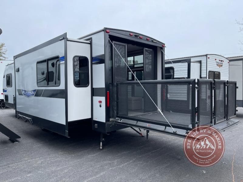 Rte. 125 RV & Marine expands inventory to over 100 RVs, boats in Rochester, N.H.